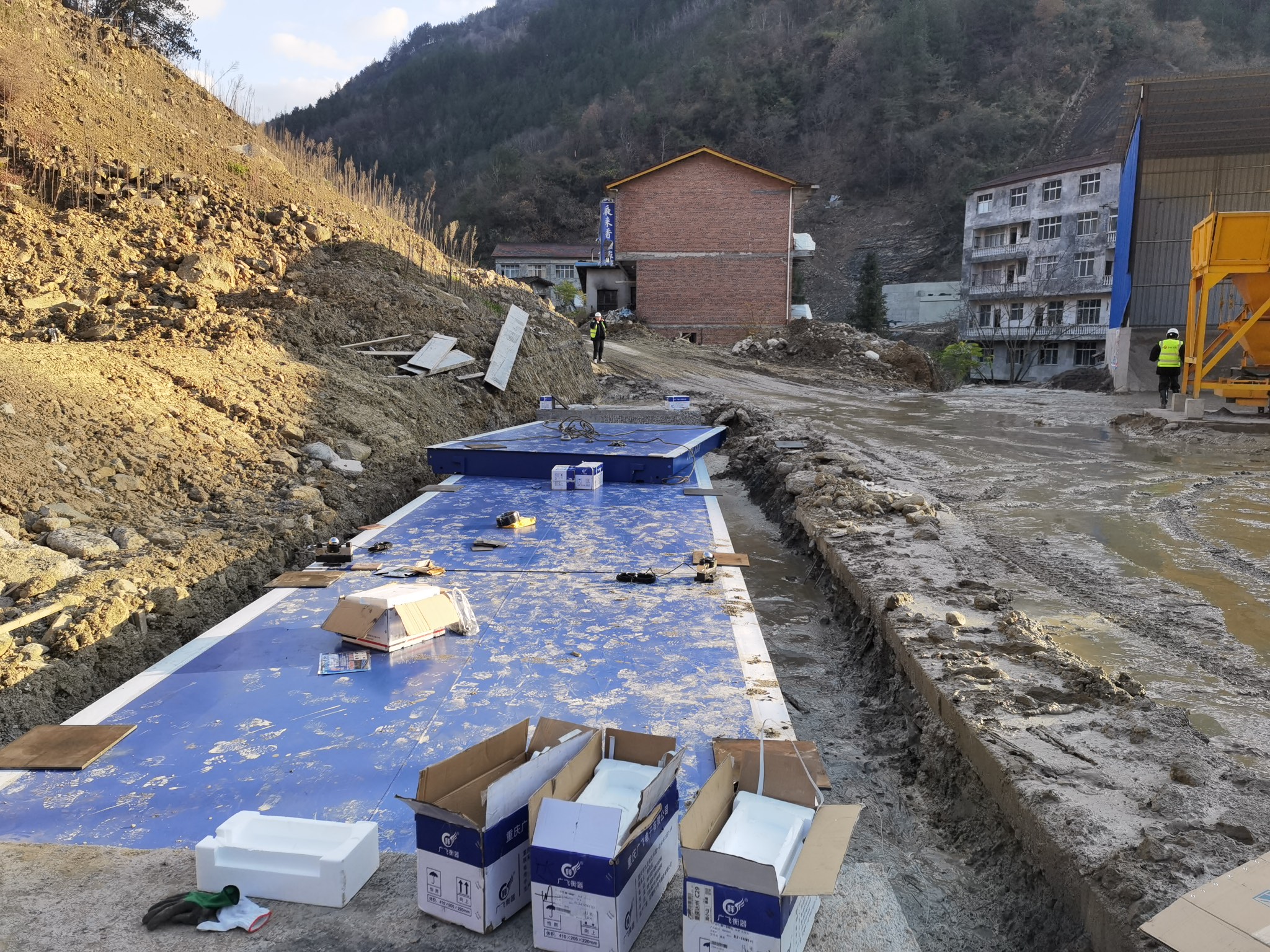 16米120吨地磅.jpg